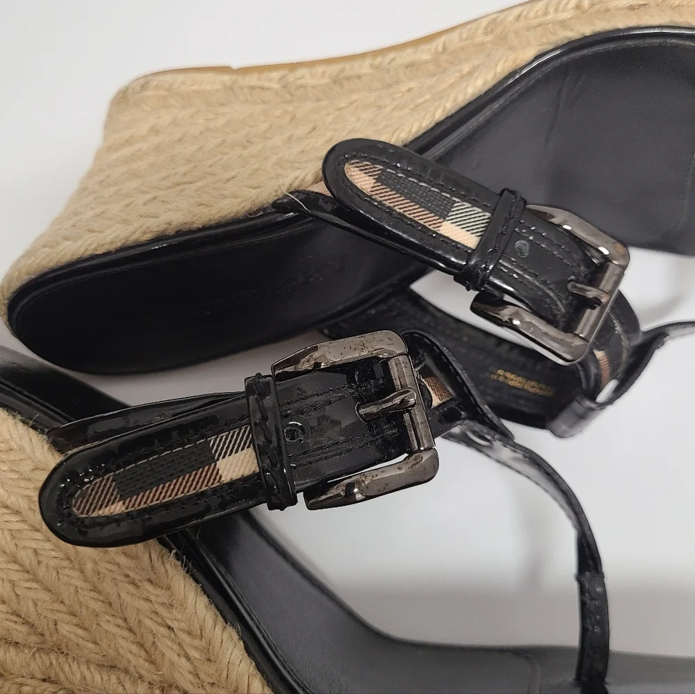 Burberry Vintage Black Patent Nova Check Wedge Thong Sandals with Box Sz 41 US 9